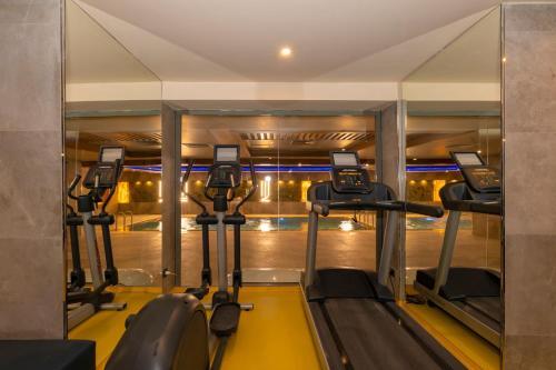 Ramada By Wyndham Pera - photo 3